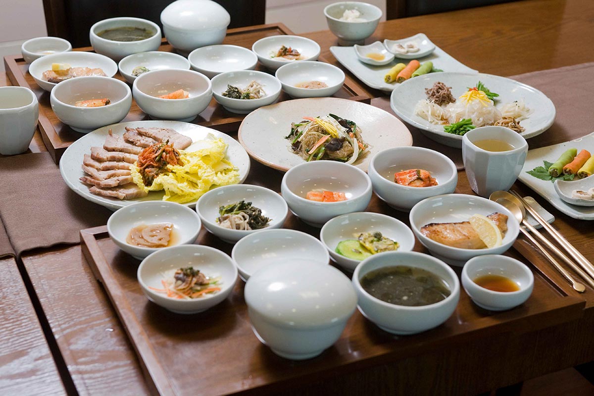 韓定食Hanjeongsik(Korean Food Tabling)