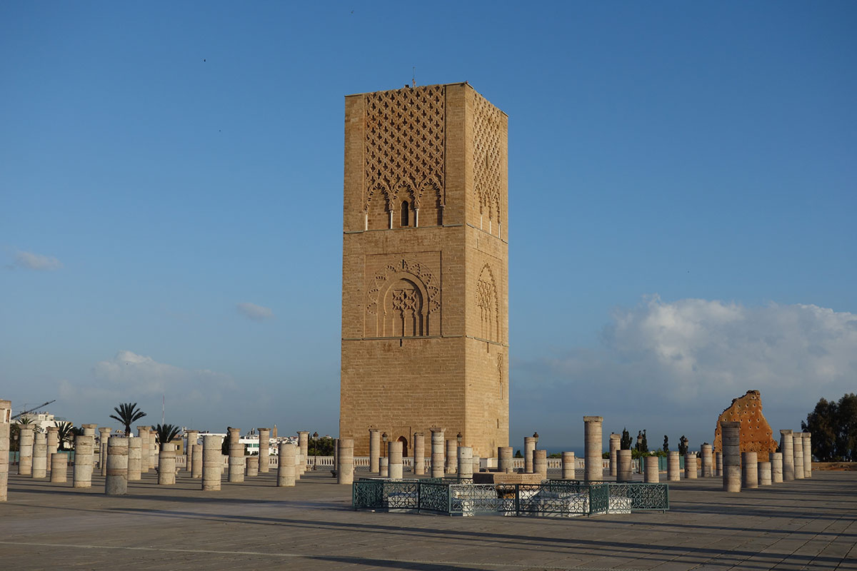 ハッサンの塔 添乗員撮影