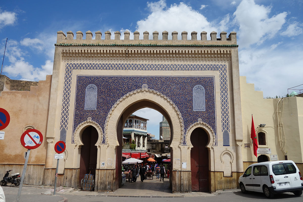 ブー・ジュルード門 添乗員撮影