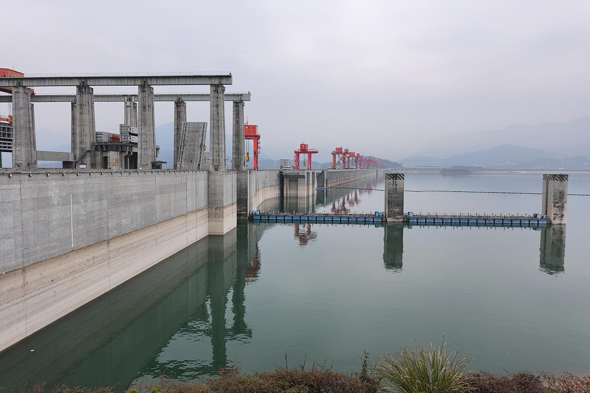 ⑮三峡ダム水門