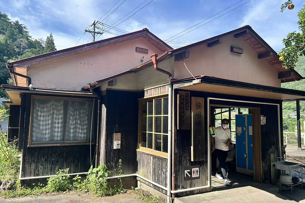 終点 接岨峡温泉駅