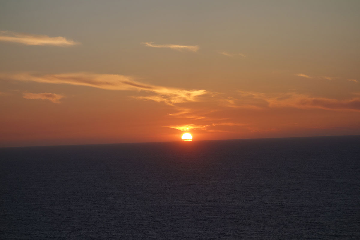 天売島から見る夕陽
