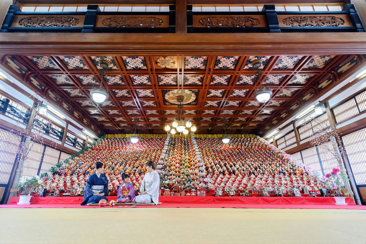 徳川家ゆかりの古刹・可睡斎のひたなまつり　32段1200体の雛飾りは壮観　写真提供：可睡斎