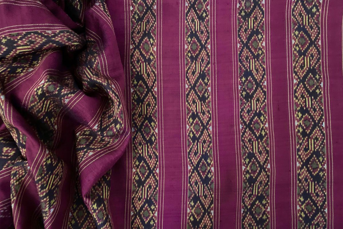 カンボジア伝統の絹絣布 ＠IKTT