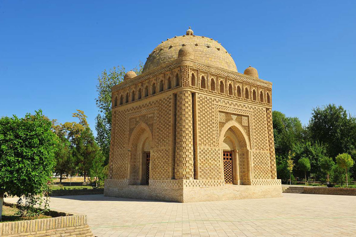 中央アジア最古のイスラム建築イスマイル・サマニ廟