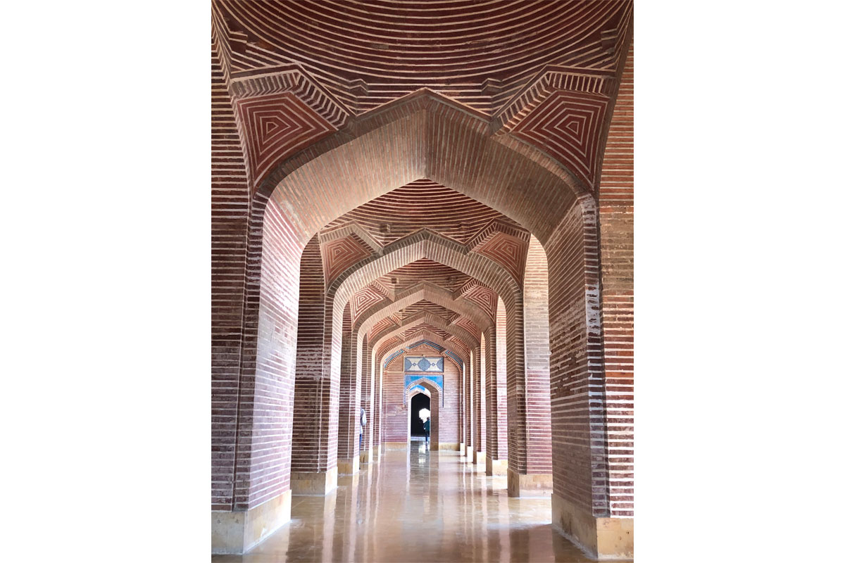 シャー・ジャハーン・モスクの美しい内部（世界遺産暫定リスト）