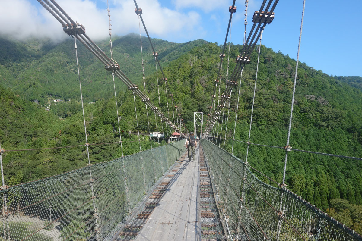 谷瀬の吊り橋①