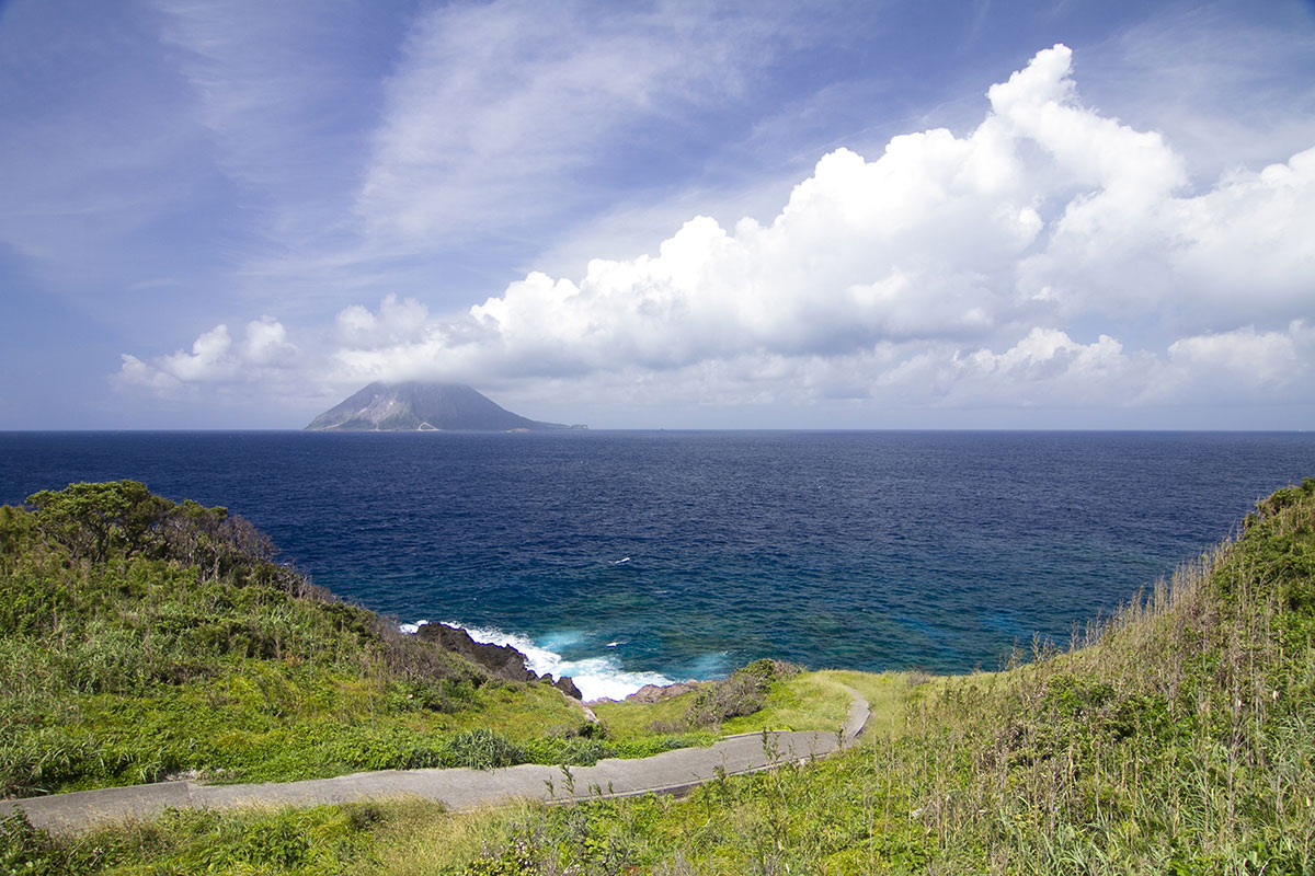 竹島　オンボ崎　写真提供：三島村役場
