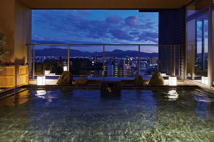 ホテル古湧園 遥 温泉露天風呂