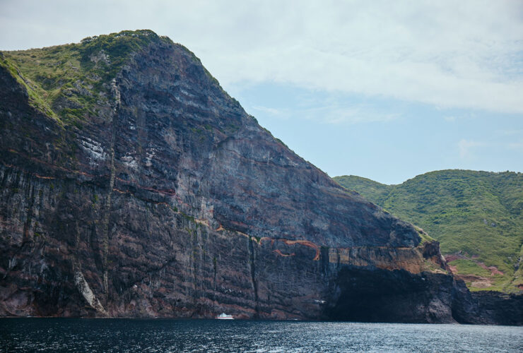 国賀海岸巡り①©(一社)隠岐ジオパーク推進機構