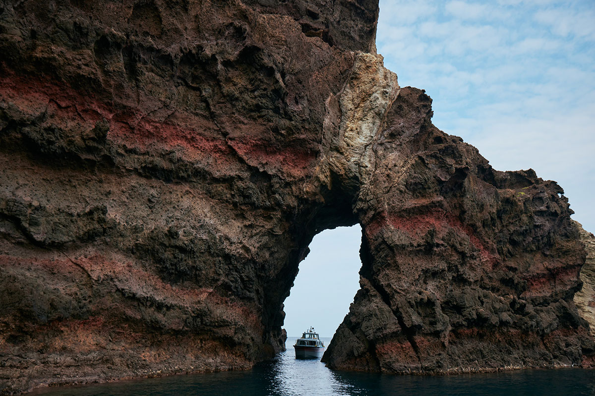 国賀海岸巡り②©（一社）隠岐ジオパーク推進機構