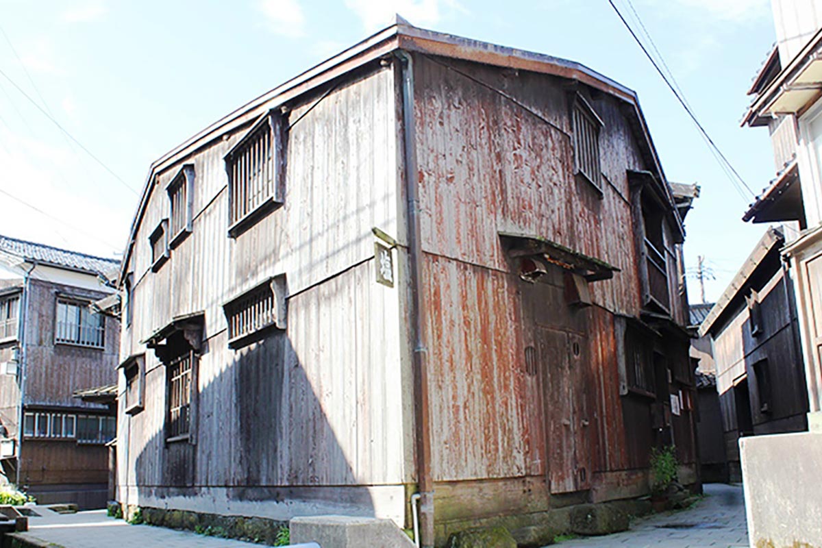 宿根木の集落　三角家