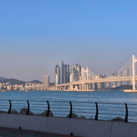 広安大橋と海雲台の高層ビル群