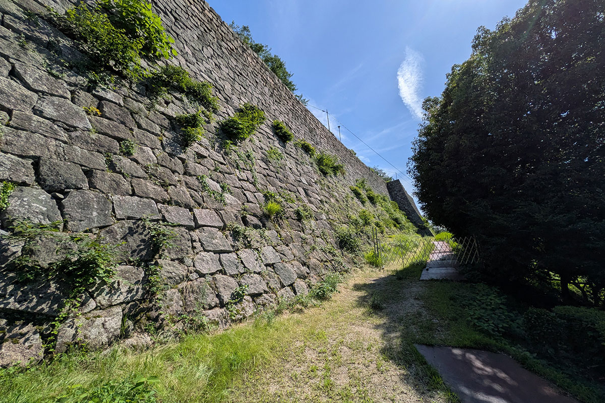 丸亀城の石垣