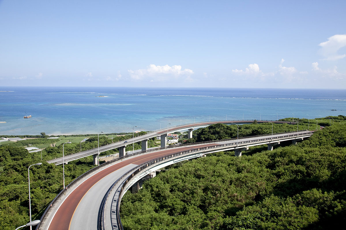 ニライカナイ橋©OCVB