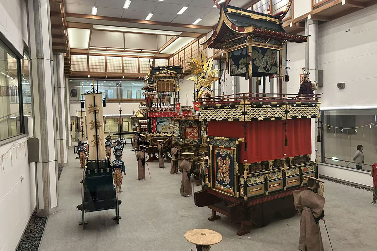 高山屋台会館